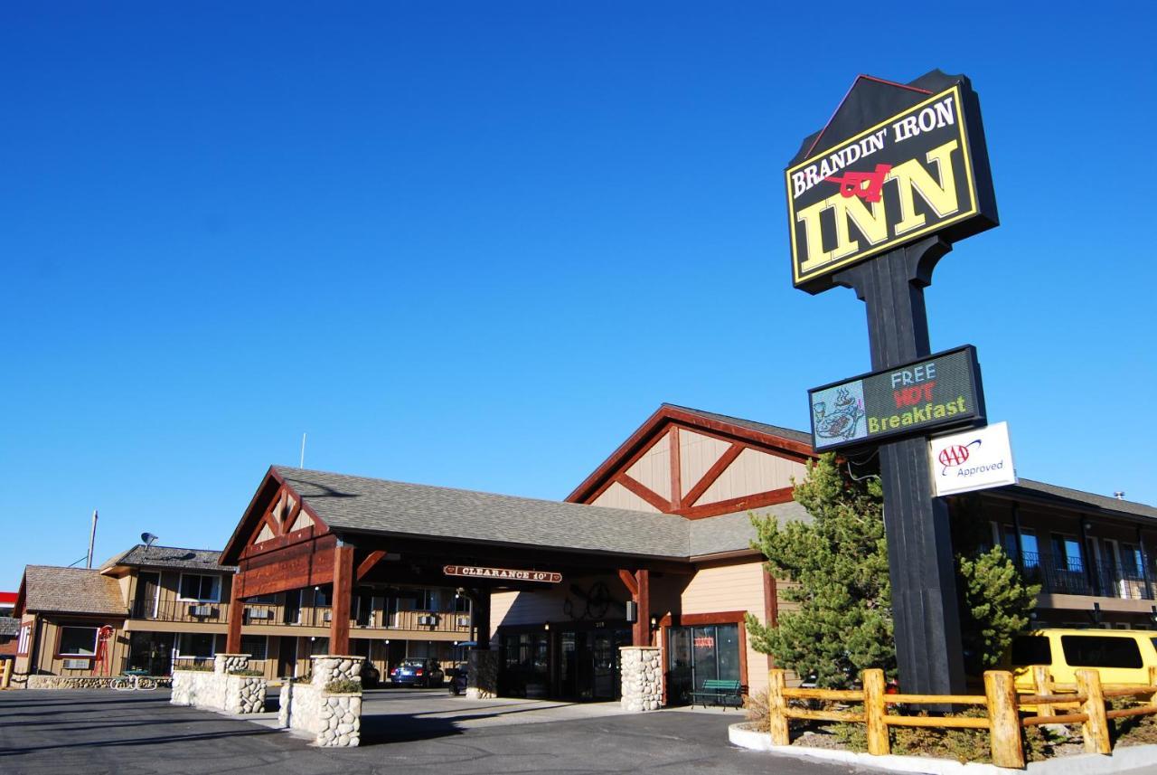 Brandin' Iron Inn West Yellowstone Esterno foto