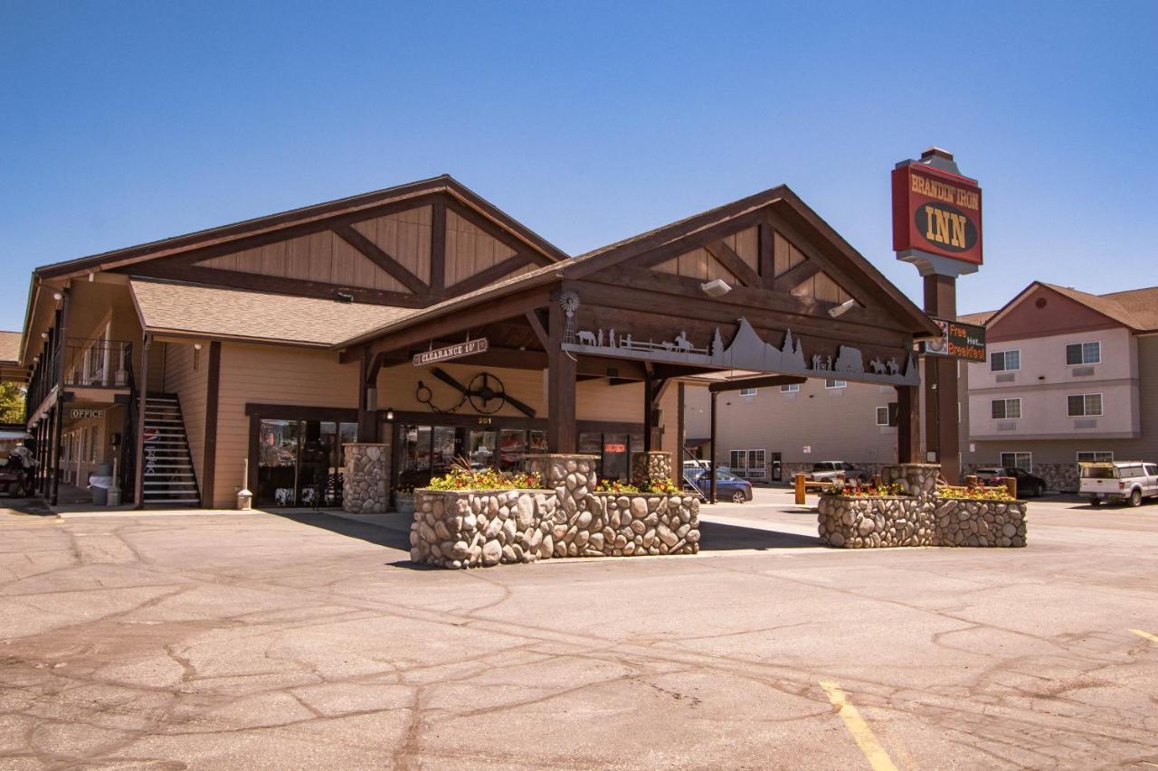 Brandin' Iron Inn West Yellowstone Esterno foto