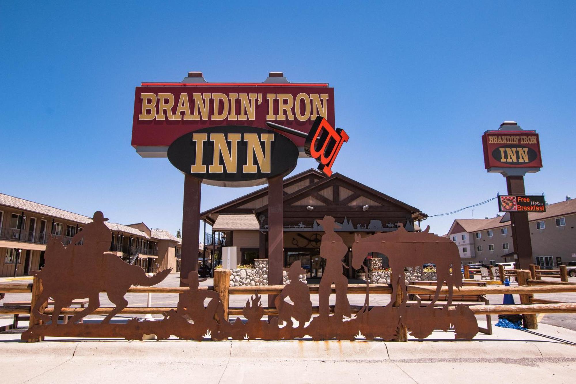 Brandin' Iron Inn West Yellowstone Esterno foto