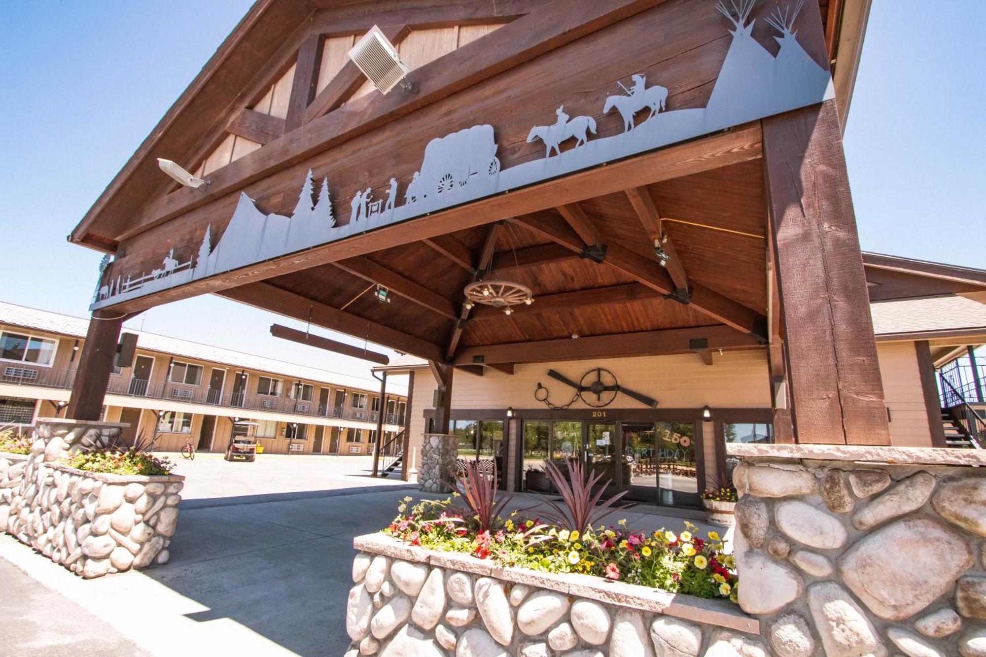 Brandin' Iron Inn West Yellowstone Esterno foto