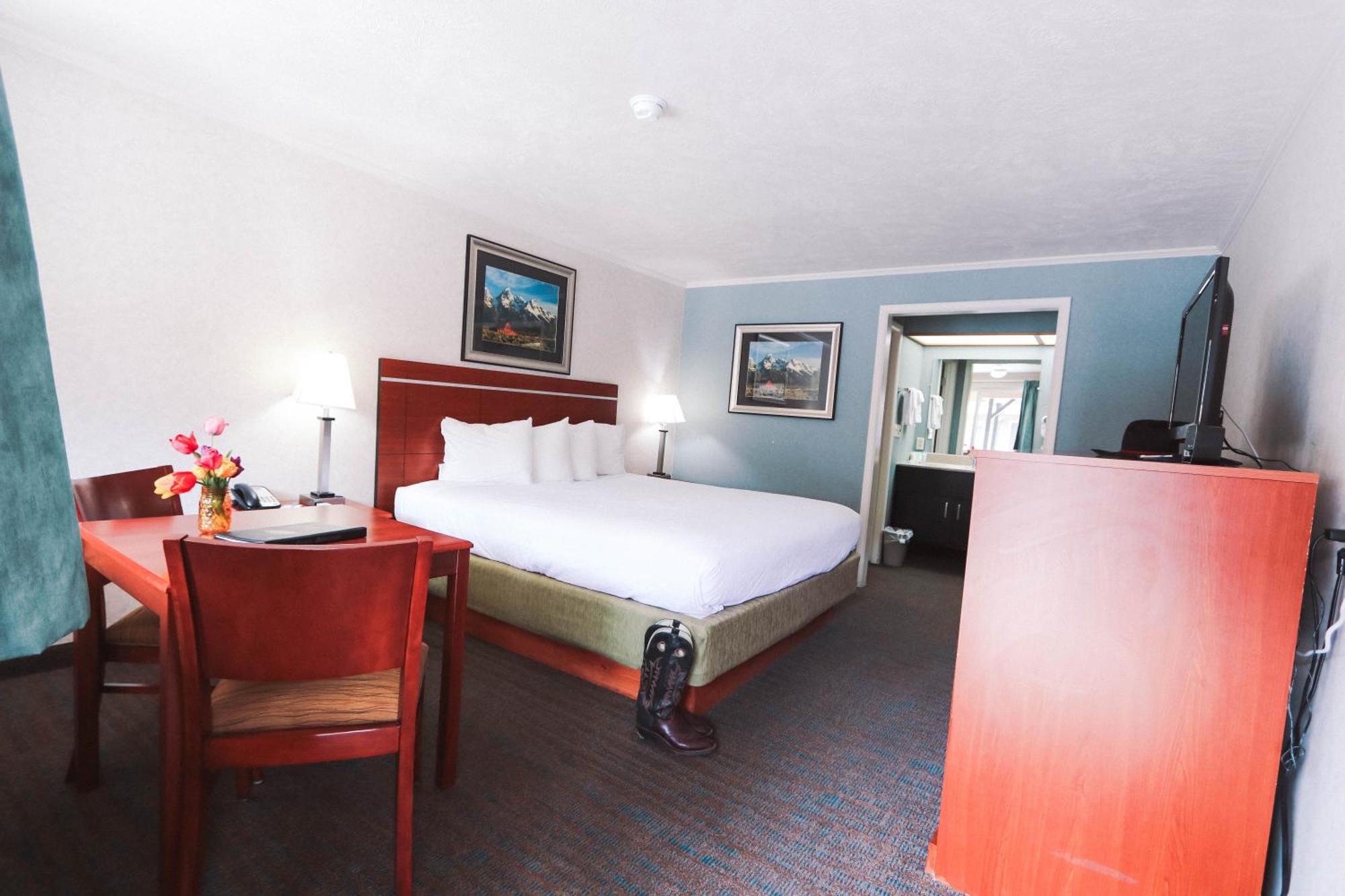 Brandin' Iron Inn West Yellowstone Esterno foto