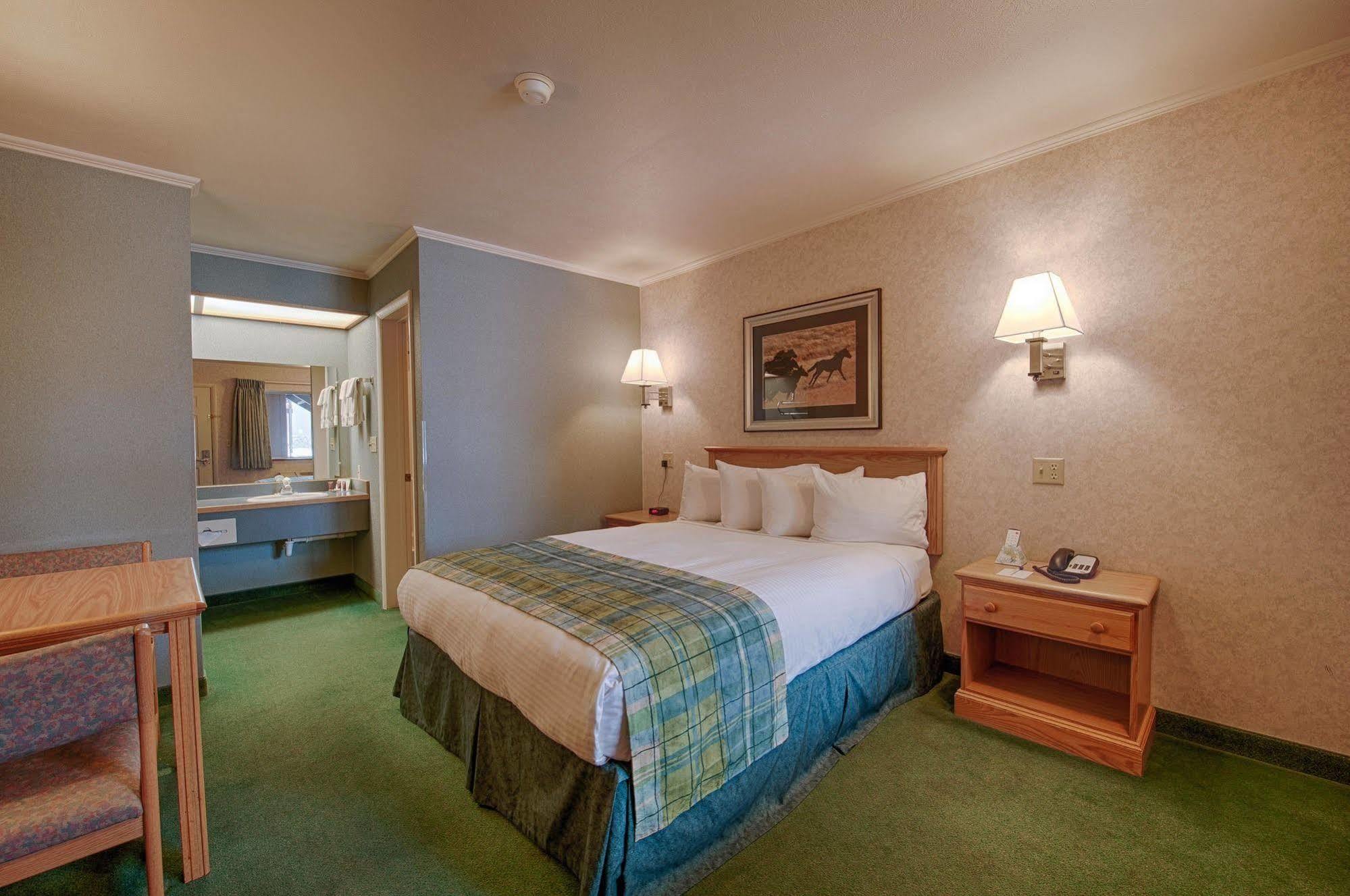 Brandin' Iron Inn West Yellowstone Esterno foto